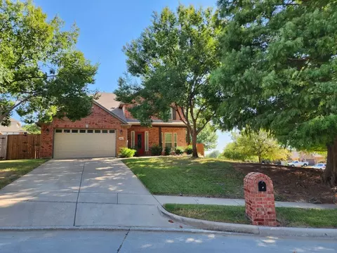 1900 Covington Ln, Corinth, TX 76210