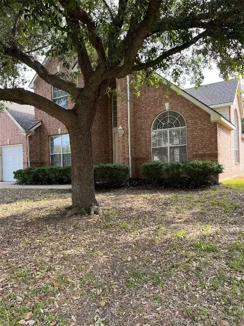 5916 Flint Ridge Dr, Flower Mound, TX 75028