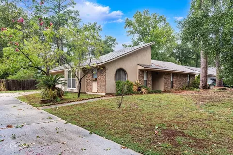 2807 Loriwood Dr, Haughton, LA 71037