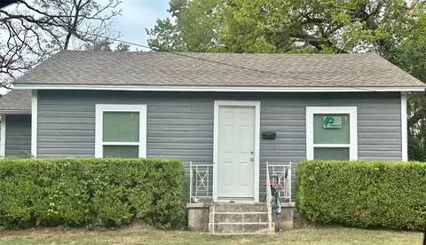 135 NE 19th St, Paris, TX 75460