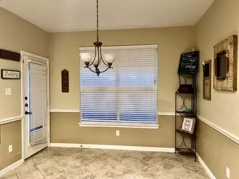 705 Champlain Ct, Midlothian, TX 76065 photo 8