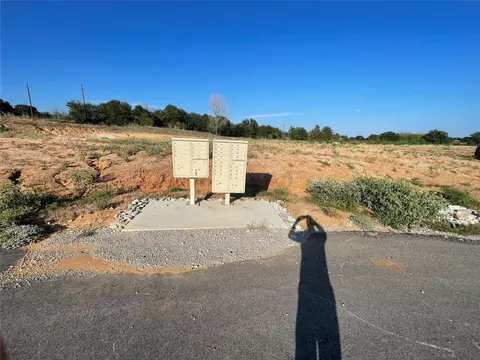 162 Briar Patch Rd, Azle, TX 76020 photo 3