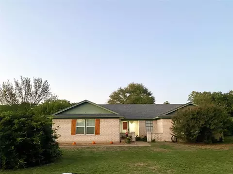 1933 Cindy Ct, Burleson, TX 76028