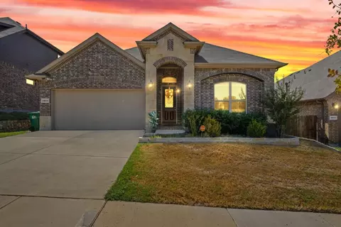 2001 Spinnaker Dr, Denton, TX 76210