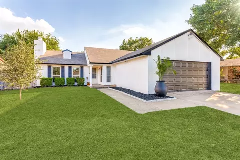 4136 Silverberry Ave, Fort Worth, TX 76137
