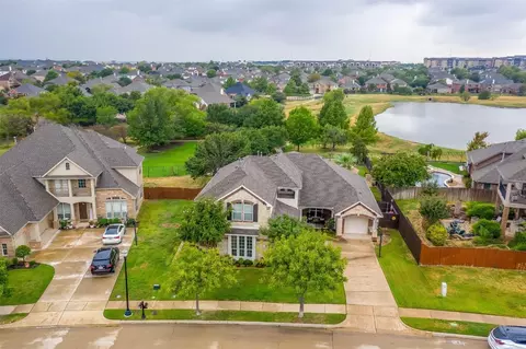 9733 Meribee Dr, Fort Worth, TX 76177
