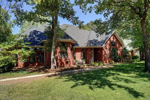 705 Seville Rd, Denton, TX 76205