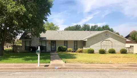 439 Buckingham Pl, Desoto, TX 75115