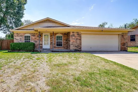 244 NE Michael Dr, Burleson, TX 76028