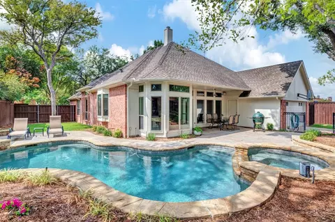 2507 Fallview Ln, Carrollton, TX 75007
