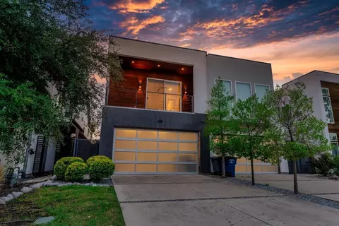 2321 N Prairie Ave, Dallas, TX 75204