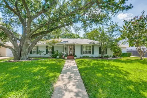 4412 Nashwood Ln, Dallas, TX 75244