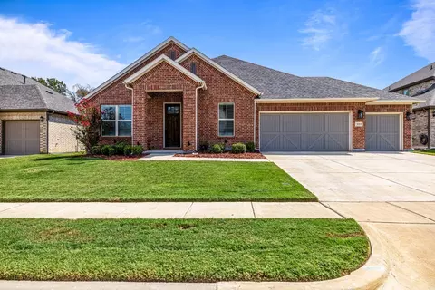 323 Kellan Ct, Hickory Creek, TX 75065