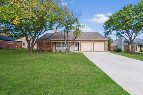 5013 Timber Creek Rd, Flower Mound, TX 75028