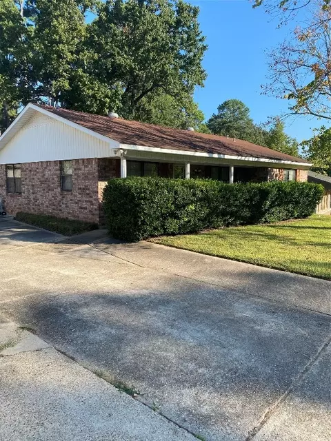 9436 Baird Rd, Shreveport, LA 71118