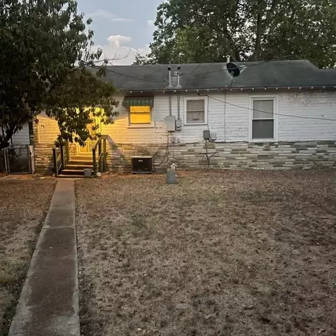 2413 Mitchell Ave, Waco, TX 76708