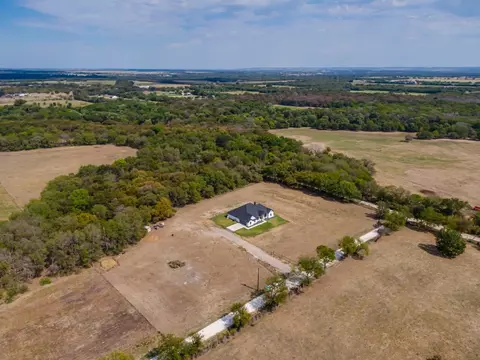 14161 County Rd 101, Grandview, TX 76050