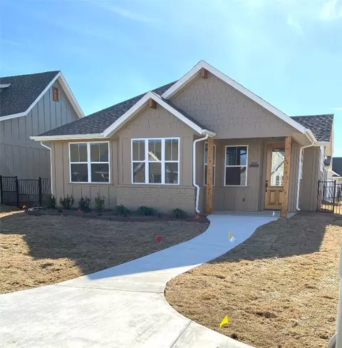 300 Westpark Ln, Granbury, TX 76049