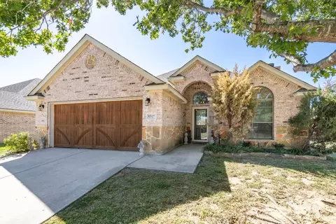 8317 Asta Ct, Benbrook, TX 76126