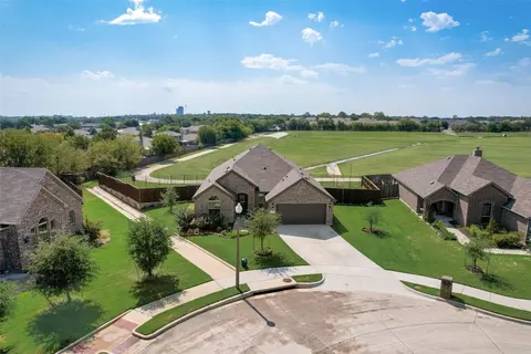 601 Meadowedge Ln, Denton, TX 76207