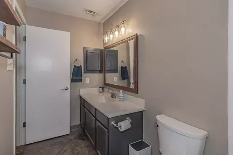 1714 Stoneway Dr, Grapevine, TX 76051 photo 14