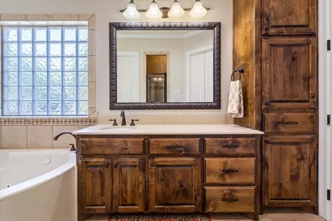 4010 Cascade Trl, Mcgregor, TX 76657 photo 24
