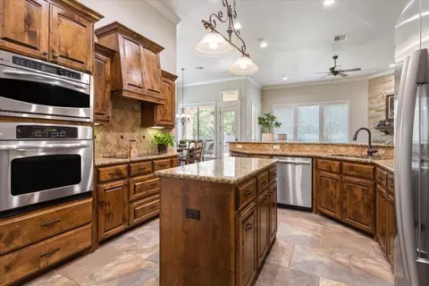4010 Cascade Trl, Mcgregor, TX 76657 photo 17