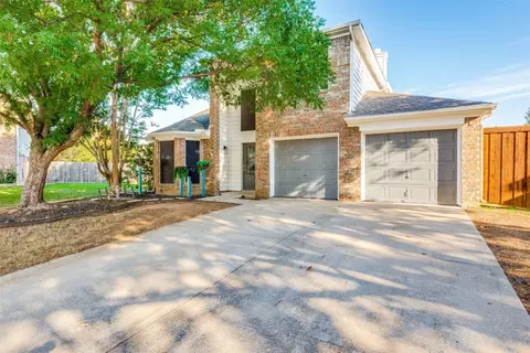 323 Georgian Oak Ct, Lake Dallas, TX 75065