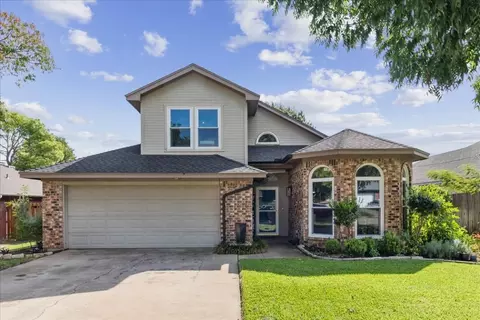 6505 Spitfire Dr, Arlington, TX 76001