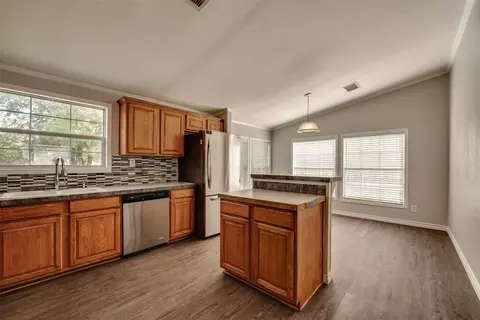 108 Pleasant Run, Azle, TX 76020