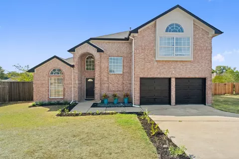 1319 Barclay Dr, Carrollton, TX 75007