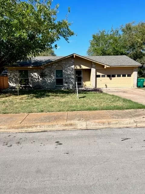 1106 Saturn Dr, Cedar Hill, TX 75104