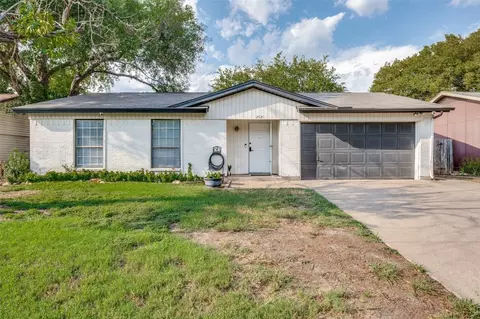 2521 Pebblebrook Trl, Irving, TX 75060