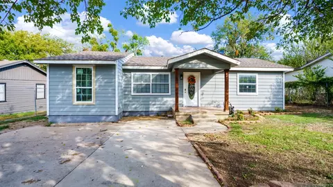 4433 Moler St, Dallas, TX 75211