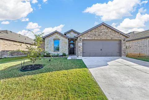 10113 Boxelder Dr, Crowley, TX 76036