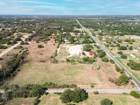 2800 N Cardinal Rd, Azle, TX 76020