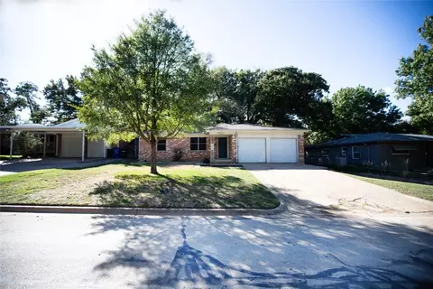 113 N Wisteria St, Mansfield, TX 76063