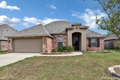2164 Sweet Bay Cir, Bossier City, LA 71111