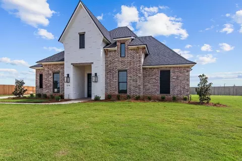 574 Corinth Cir, Bossier City, LA 71111