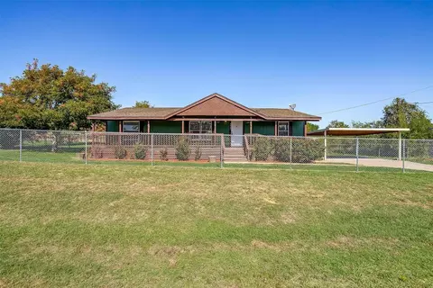 2421 Willow Oak Ln, Burleson, TX 76028