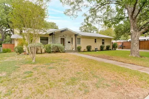 1805 Mapleleaf St, Fort Worth, TX 76111