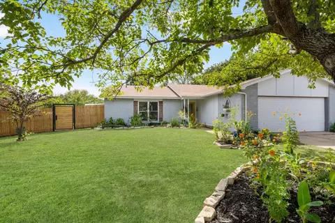 3504 Solano Ct, Arlington, TX 76017