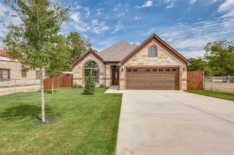 3402 NW 27th St, Fort Worth, TX 76106