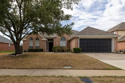 113 Pinion Dr, Euless, TX 76039 photo 2