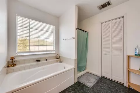 1052 Stonecrest Rd, Argyle, TX 76226 photo 13