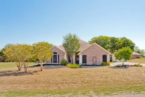 100 Futurity Ln, Brock, TX 76087
