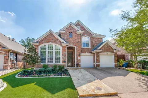 3832 Park Pl, Addison, TX 75001