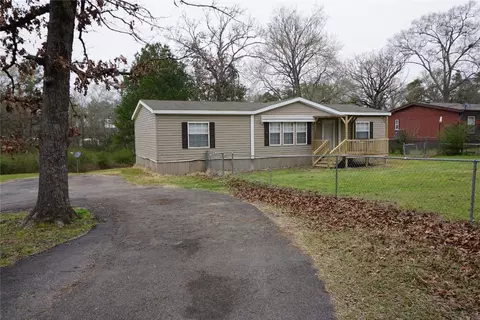 204 Mimosa Ln, Lufkin, TX 75901