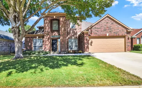 819 Sansome Dr, Arlington, TX 76018