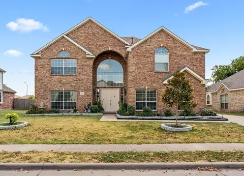 2811 Gillespie Ln, Grand Prairie, TX 75052